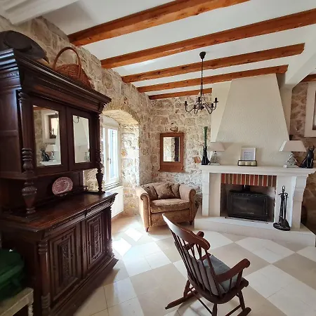 16th Century Filomena Villa